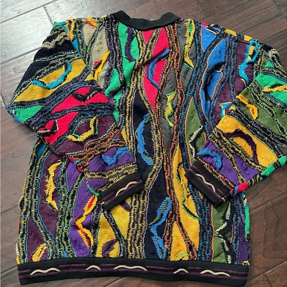 COOGI Crewneck Sweater - Picture 3 of 5
